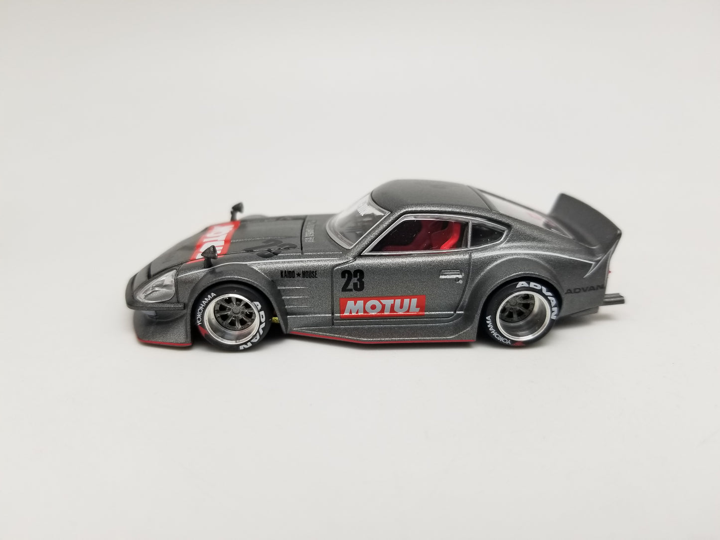 Kaido House 035 MiniGT- Datsun Fairlady Z - MOTUL Matte Grey