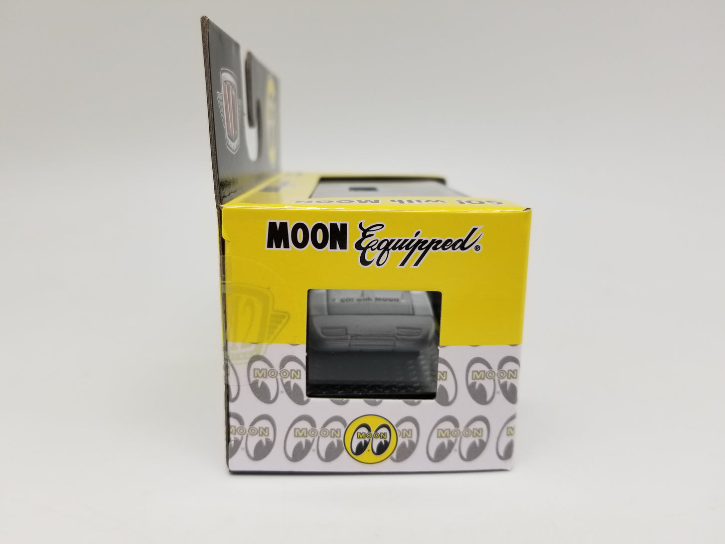 M2 1969 Dodge Charger Daytona HEMI - Moon Equipped