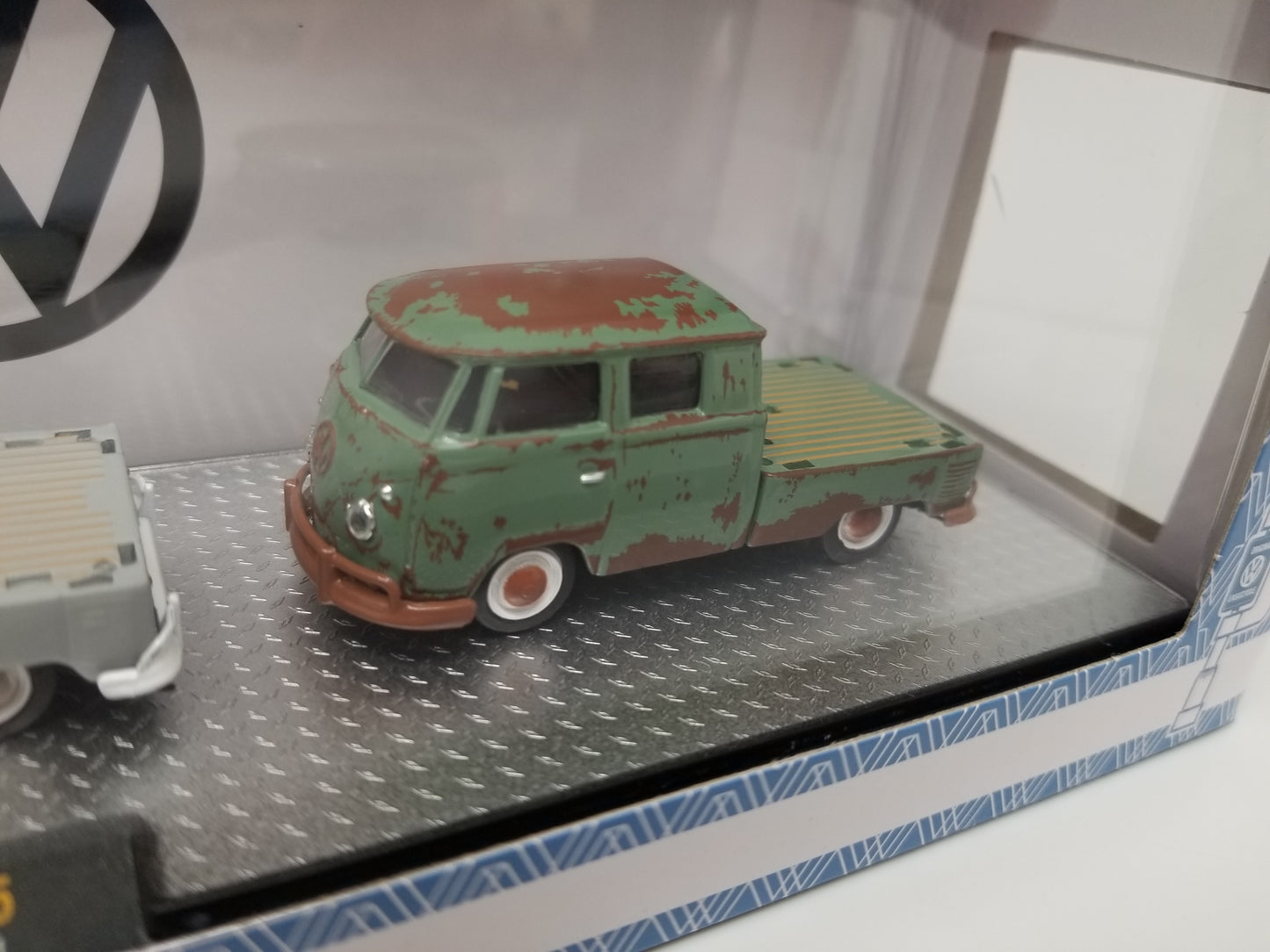M2 1960 VW Double Cab Truck USA Model TRIO - Auto Hauler