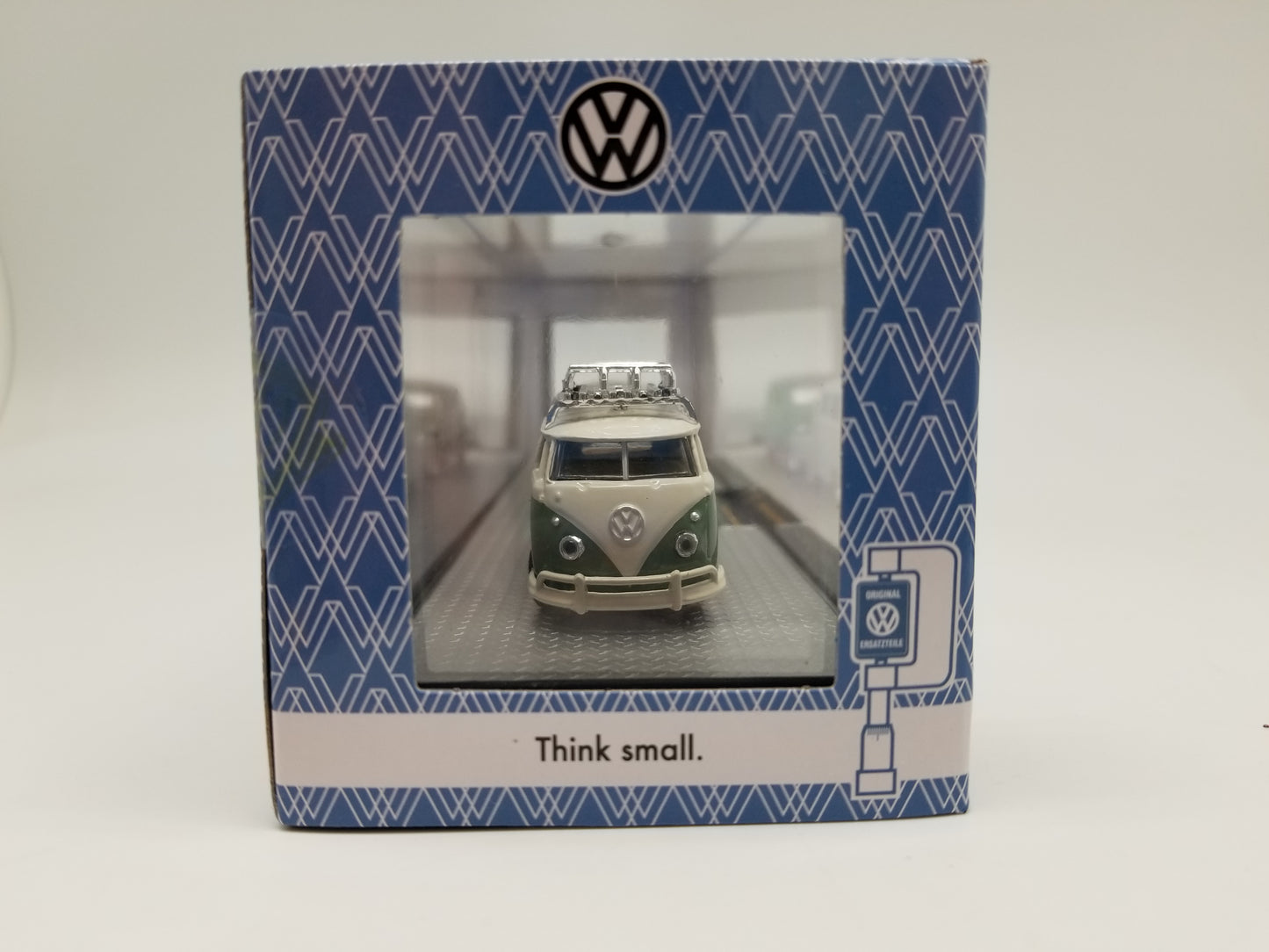 M2 1960 VW Double Cab Truck USA Model TRIO - Auto Hauler