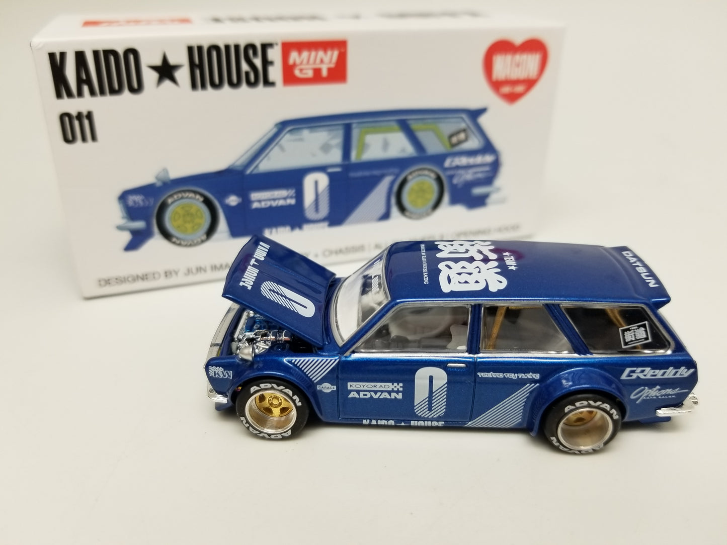 Kaido House 011 MiniGT - Datsun 510 Wagon - BLUE