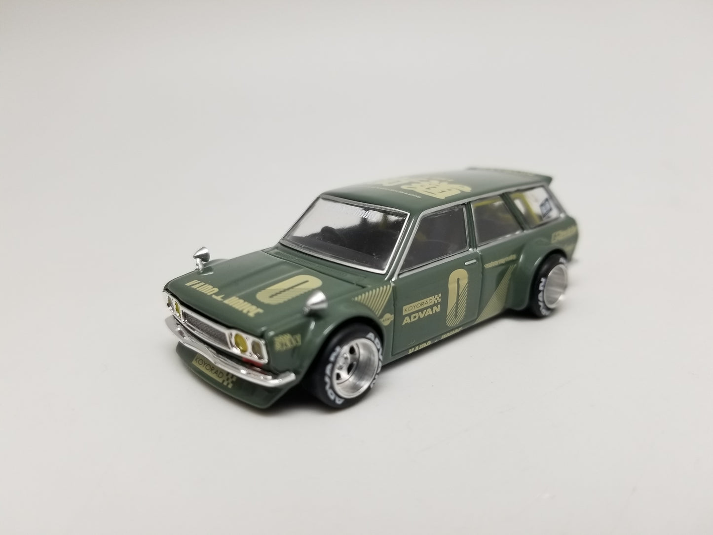 Kaido House 010 MiniGT - Datsun 510 Wagon - GREEN