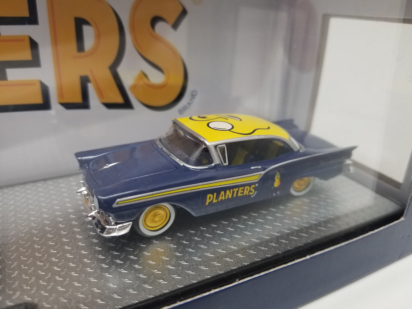 M2 1970 Ford COE & 1957 Ford Fairlane 500 Planters Auto Hauler