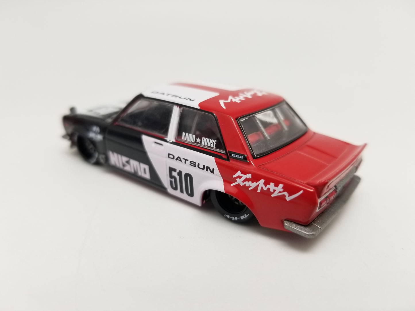 Kaido House 102 Datsun Street 510 Racing V1