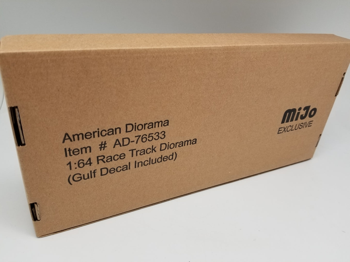 American Diorama - Gulf Race Track Diorama 1:64