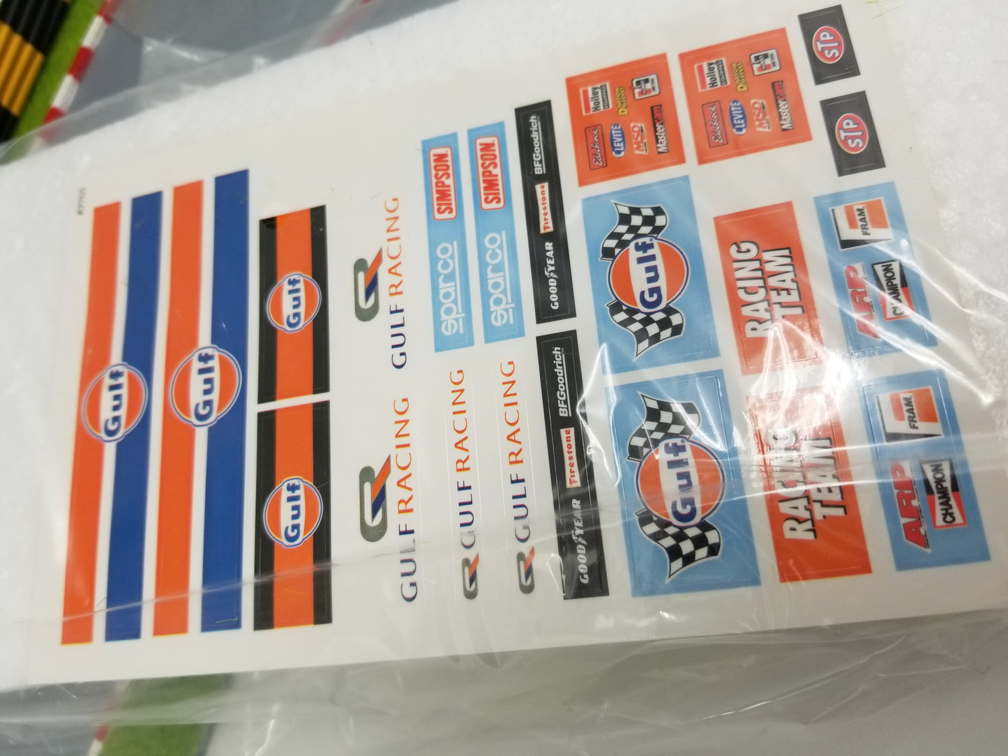 American Diorama - Gulf Race Track Diorama 1:64