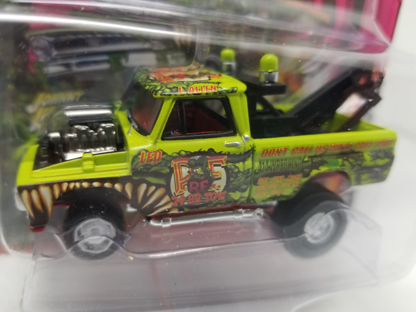 JL ZINGERS! 1965 Chevy Tow Truck - Rat Fink Green - Street Freaks