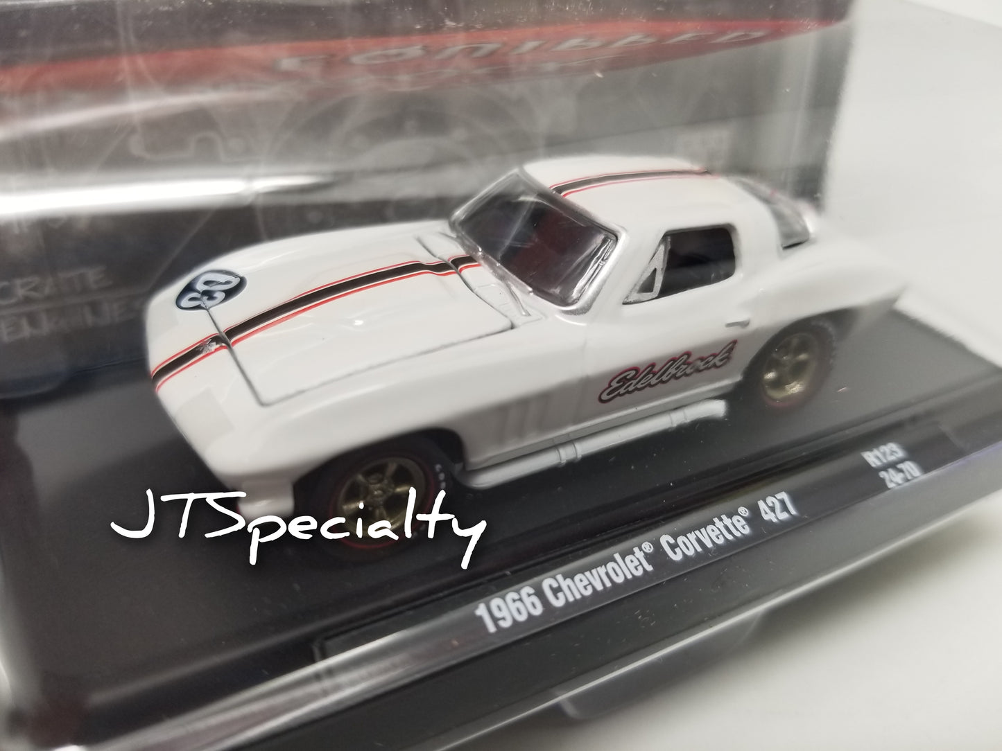 M2 1966 Chevrolet Corvette - Edelbrock