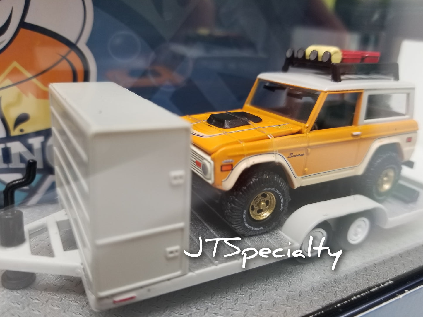 M2 1969 Ford F100 Ranger Truck & 1971 Bronco - Auto Hauler