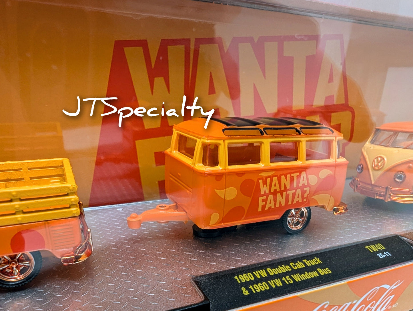 M2 CHASE 1960 VW Double Cab Truck & 1960 VW 15-Window Bus – Fanta Auto Hauler
