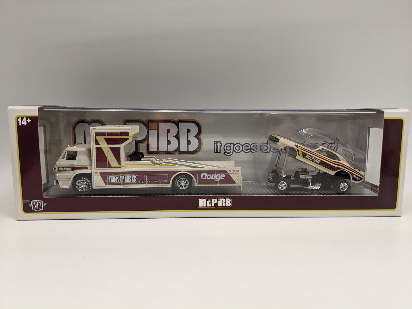 M2 1966 Dodge L600 COE & 1971 Dodge Challenger Funny Car - Mr Pibb