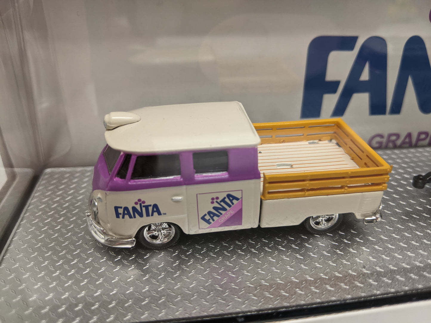 M2 1960 VW Double Cab Truck & 1960 VW 15 Window Bus Fanta Auto Hauler
