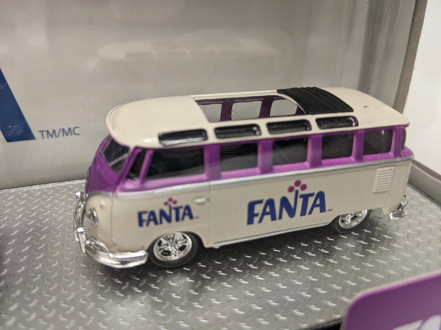 M2 1960 VW Double Cab Truck & 1960 VW 15 Window Bus Fanta Auto Hauler