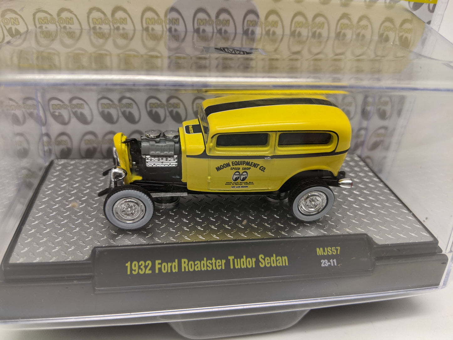 M2 1932 Ford Roadster Tudor Sedan - Mooneyes -MiJo Exclusive