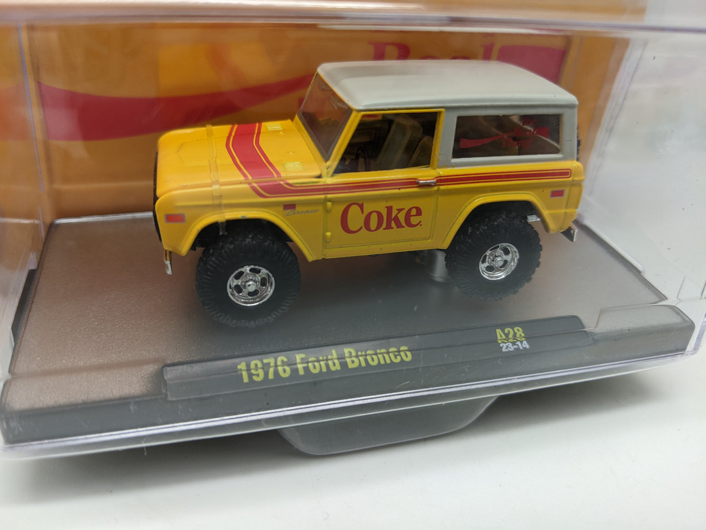 M2 1976 Ford Bronco - Coke