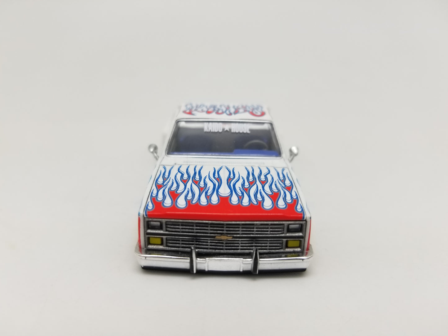 Kaido House 157 Chevrolet Silverado Dually on Fire V2