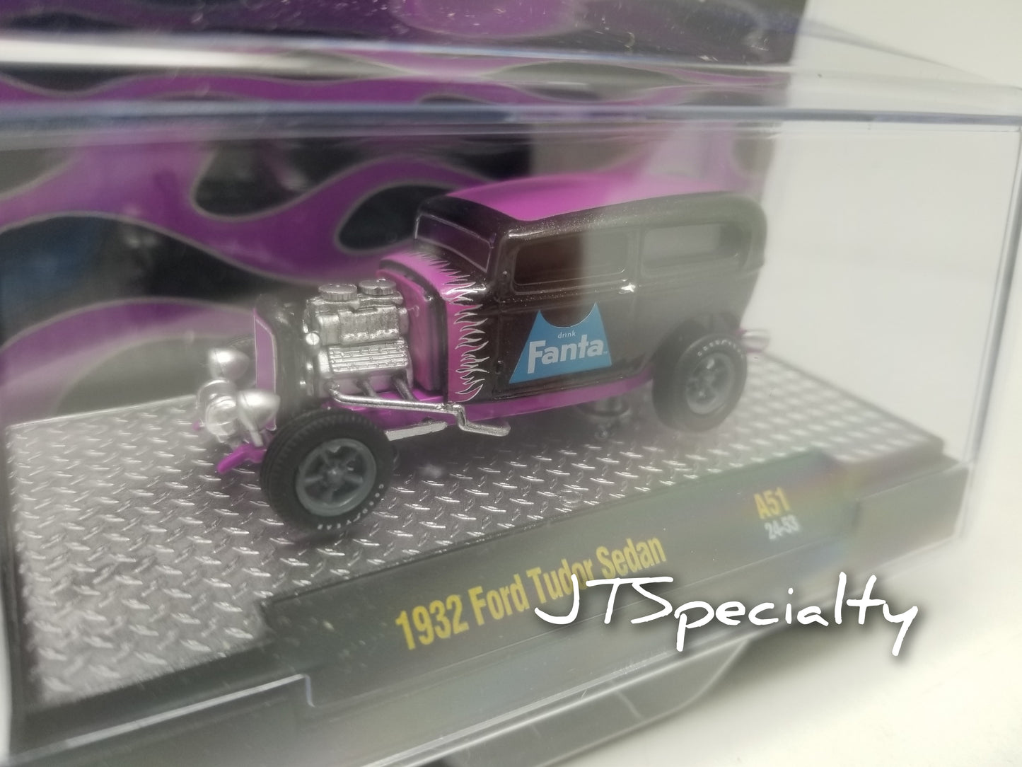 M2 1932 Ford Tudor Sedan - Fanta