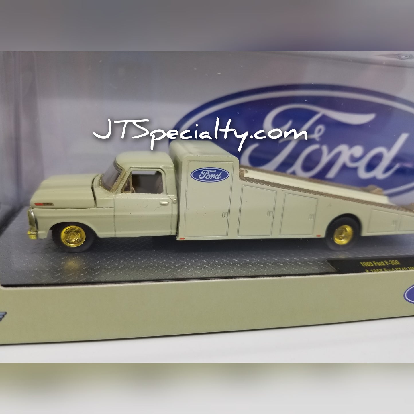 M2 CHASE 1969 Ford F-350 & 1966 Ford GT40 MK2 - Auto Hauler