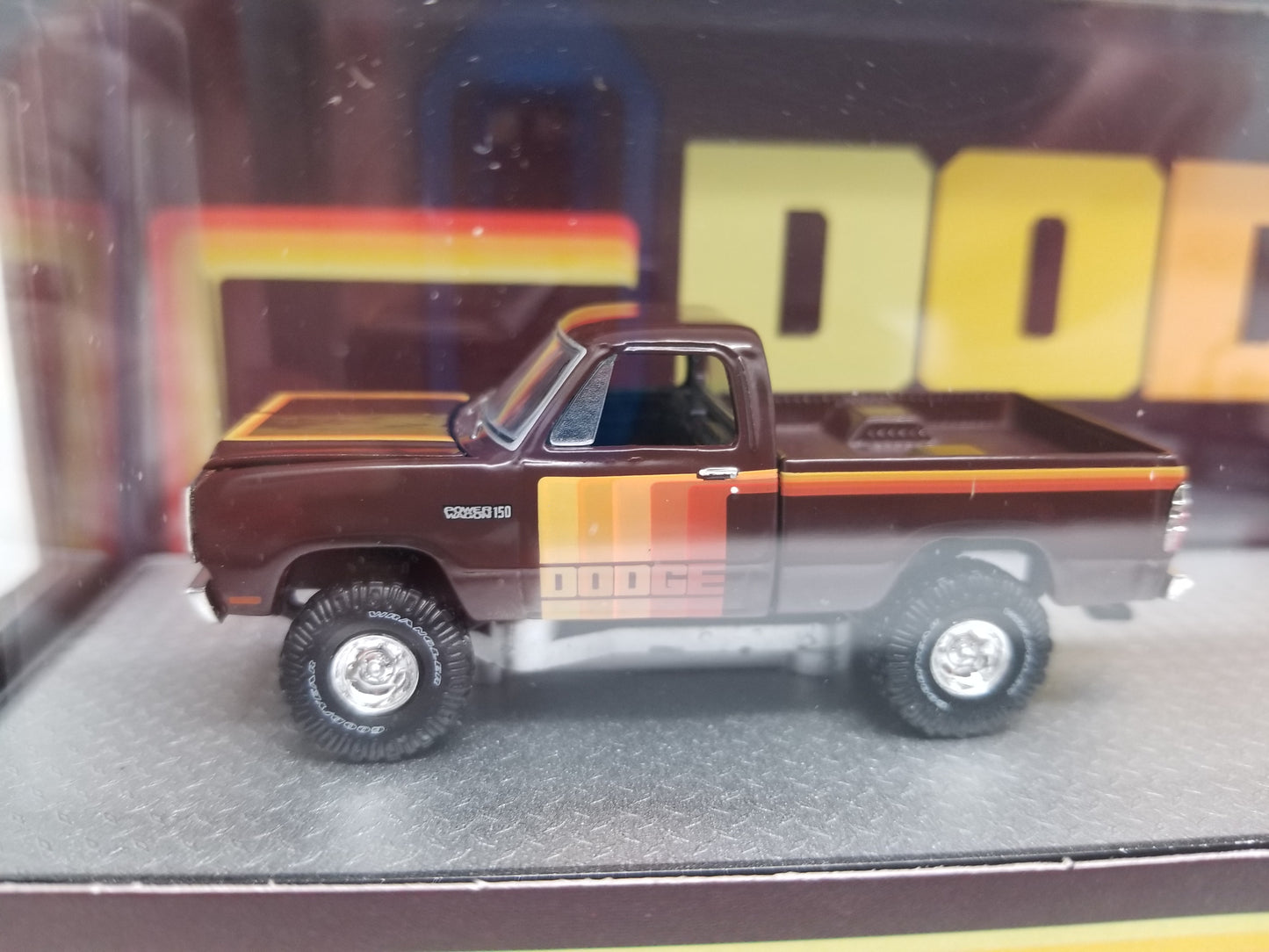 M2 1979 Dodge 150 Power Wagon & 1969 Plymouth Road Runner 440 6 Pack- Auto Hauler