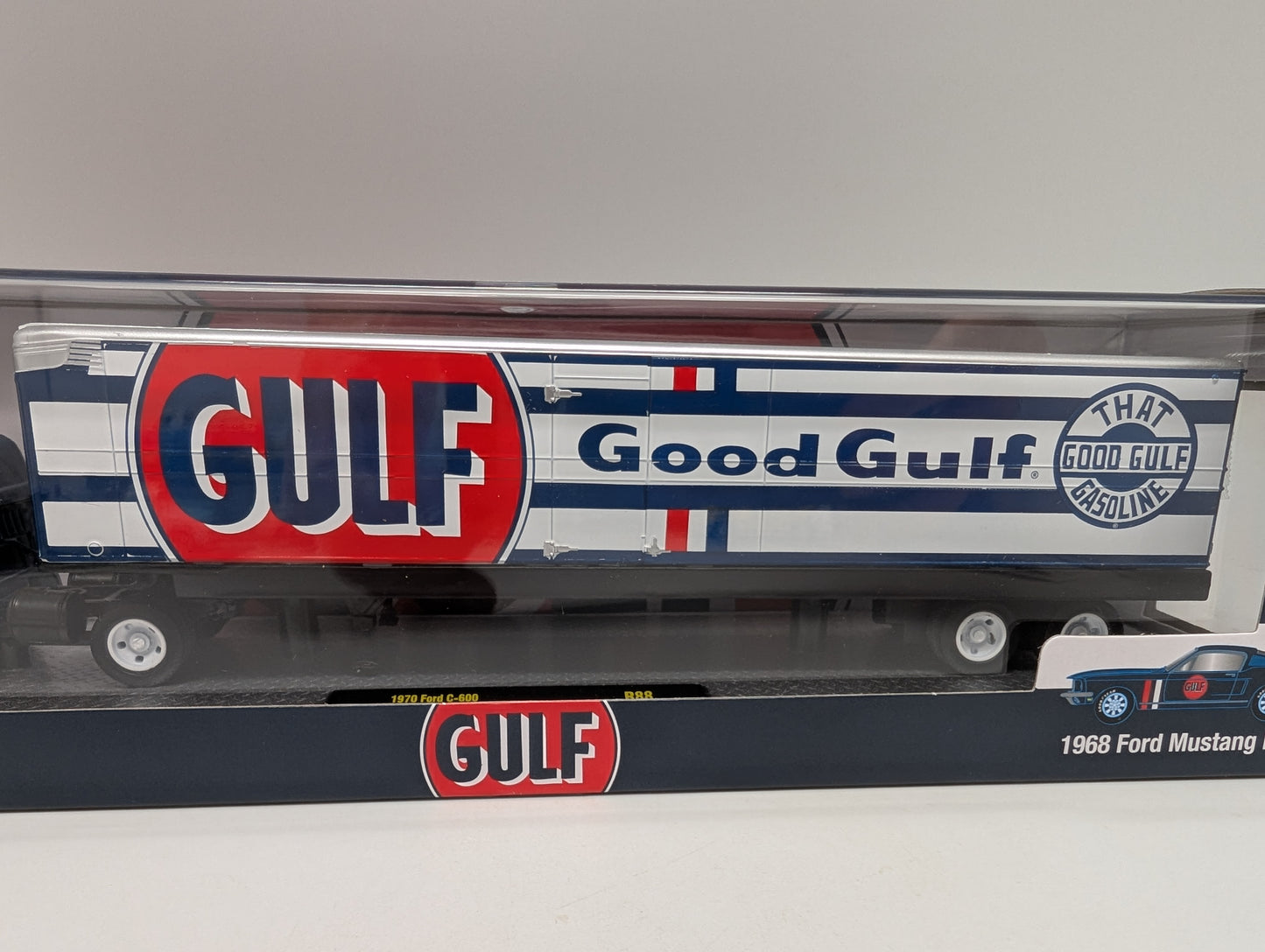 M2 1976 Ford C-600 & 1968 Ford Mustang Fastback 2+2 - GULF Auto Hauler