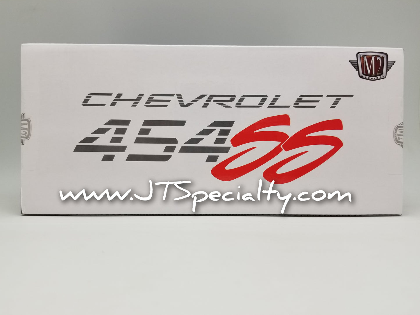 M2 CHASE 1:24 Scale - 1993 Chevrolet C1500 SS 454 - WHITE