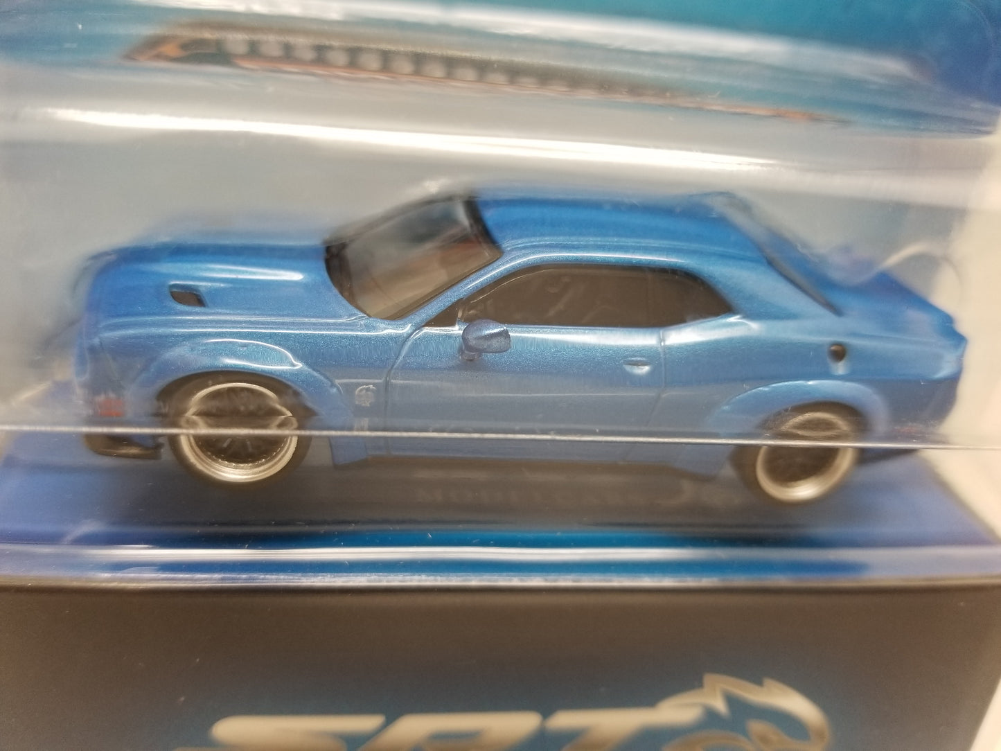 iXO / Tarmac Works - 2019 Dodge Challenger SRT HELLCAT - 1 of 480