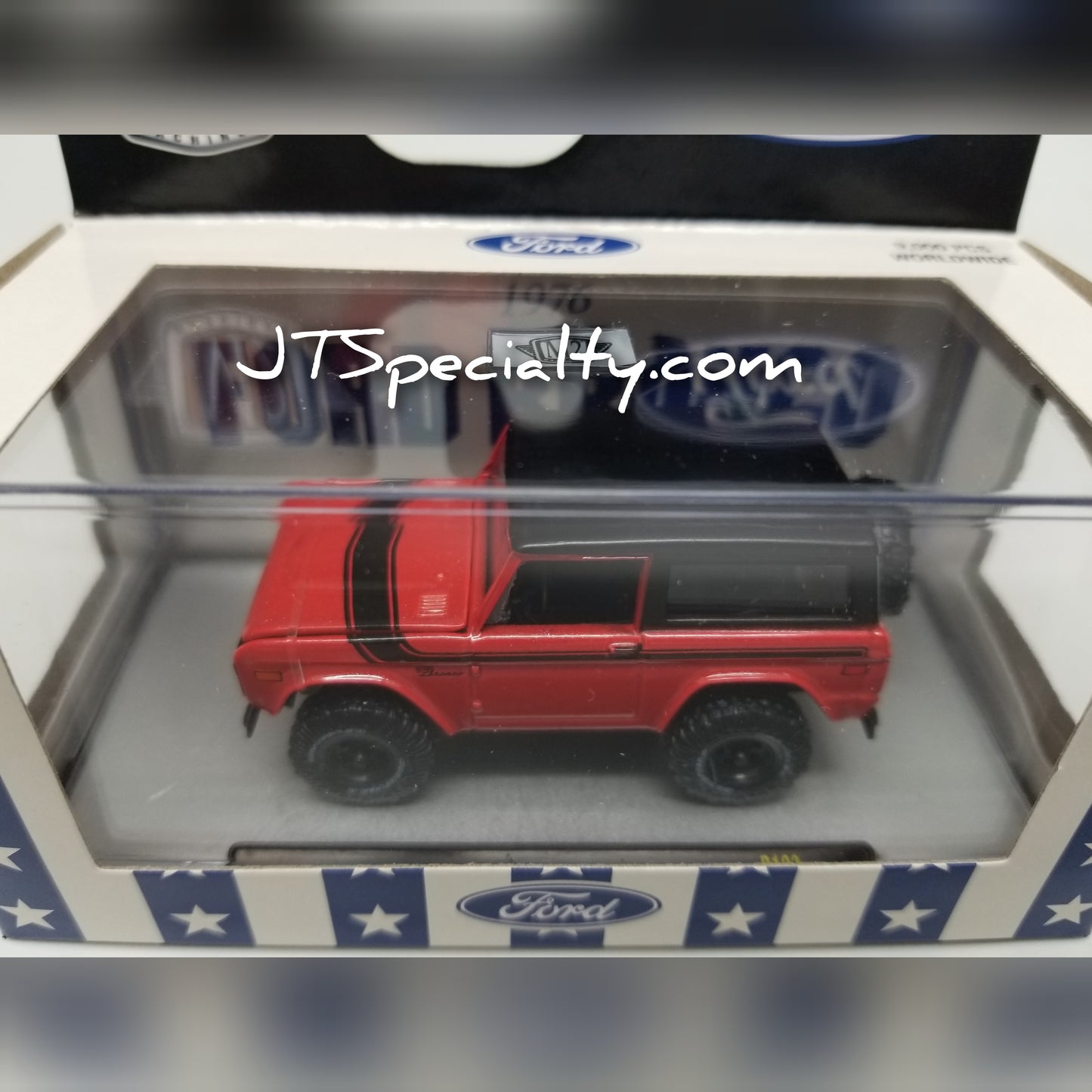 M2 1976 Ford Bronco - RED