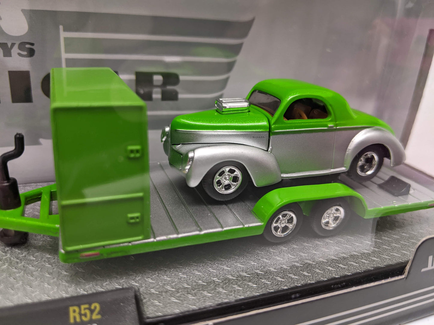 M2 1964 Dodge A 100 Camper Van & 1941 Willys Coupe - Americar