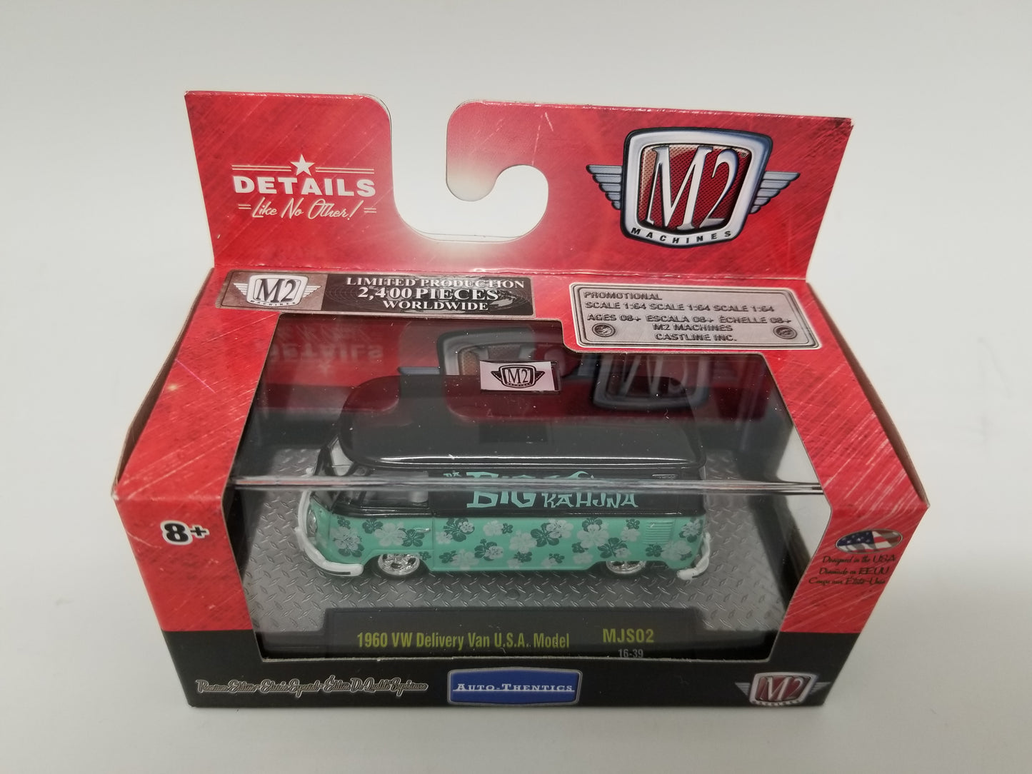 M2 1960 VW Microbus Deluxe U.S.A. Model - Da Big Kahuna