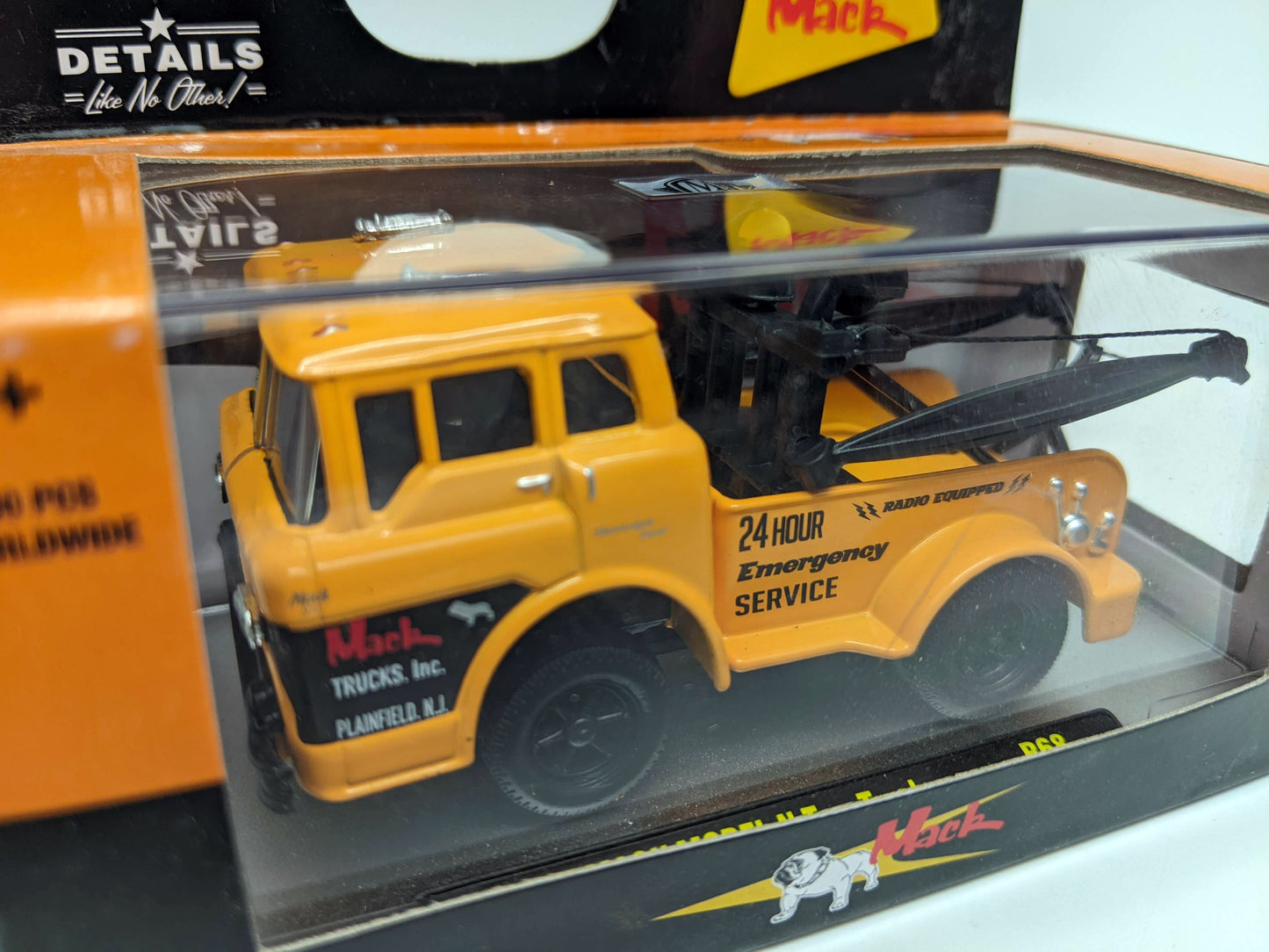 M2 1957 Mack Model N Tow Truck