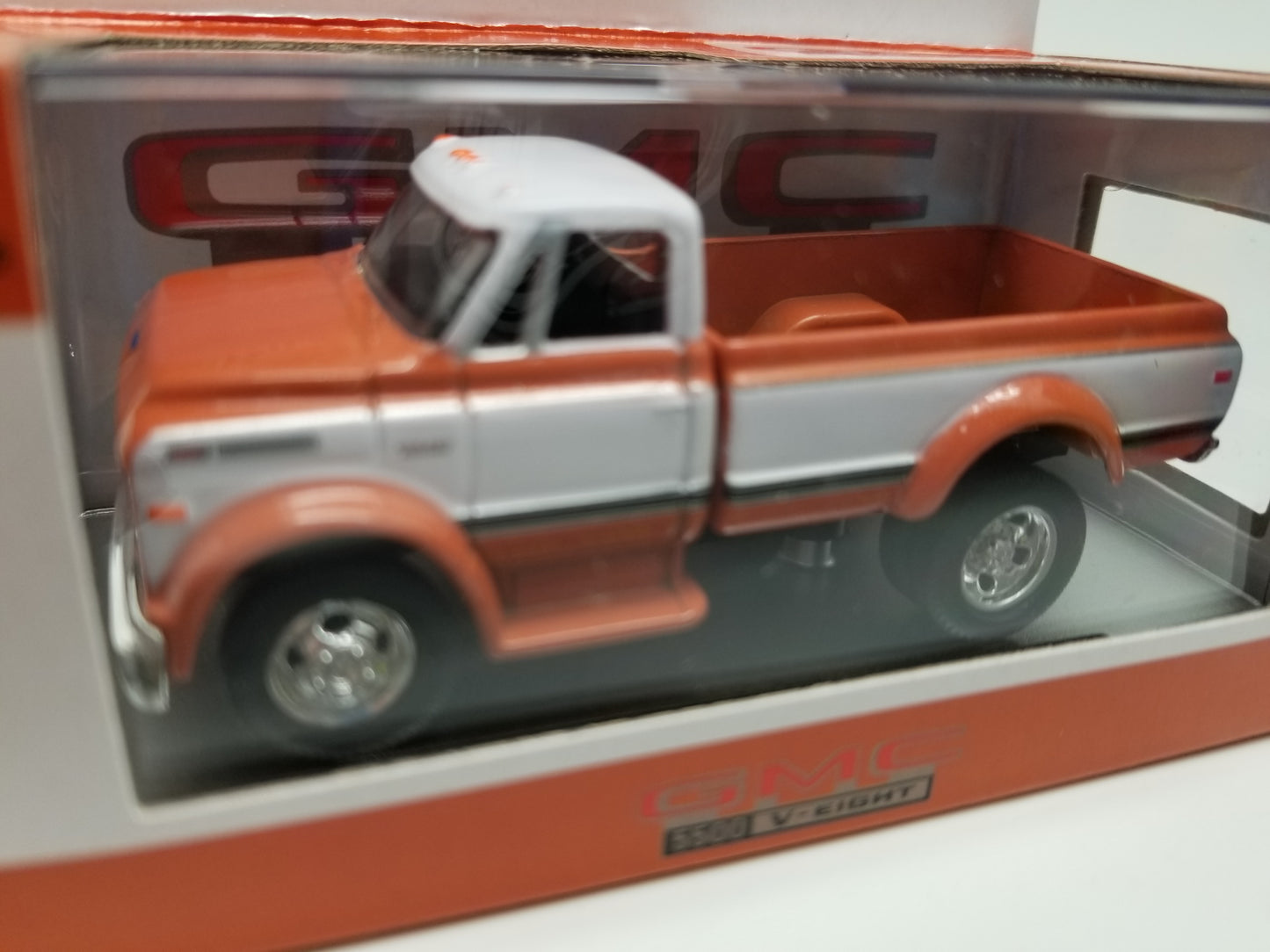 M2 1970 GMC 5500 Truck