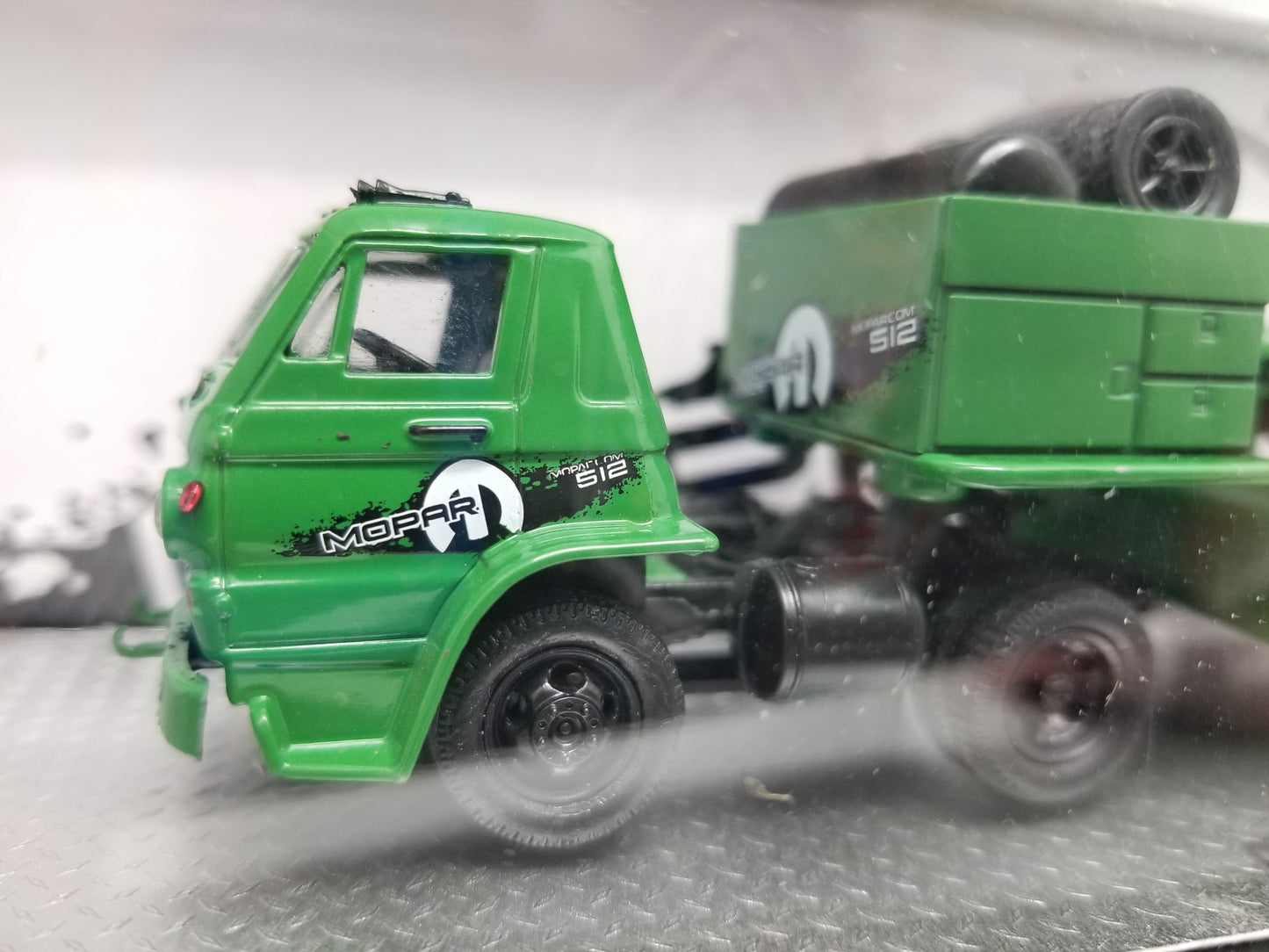 M2 1971 Dodge Charger & 1966 Dodge L600 Truck