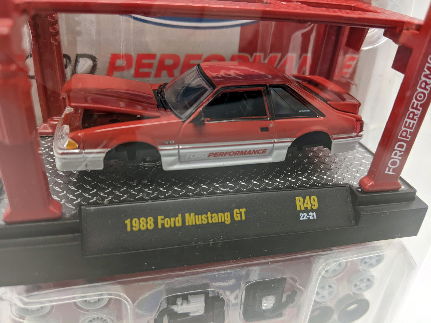 M2 1988 Ford Mustang GT - Model Kit