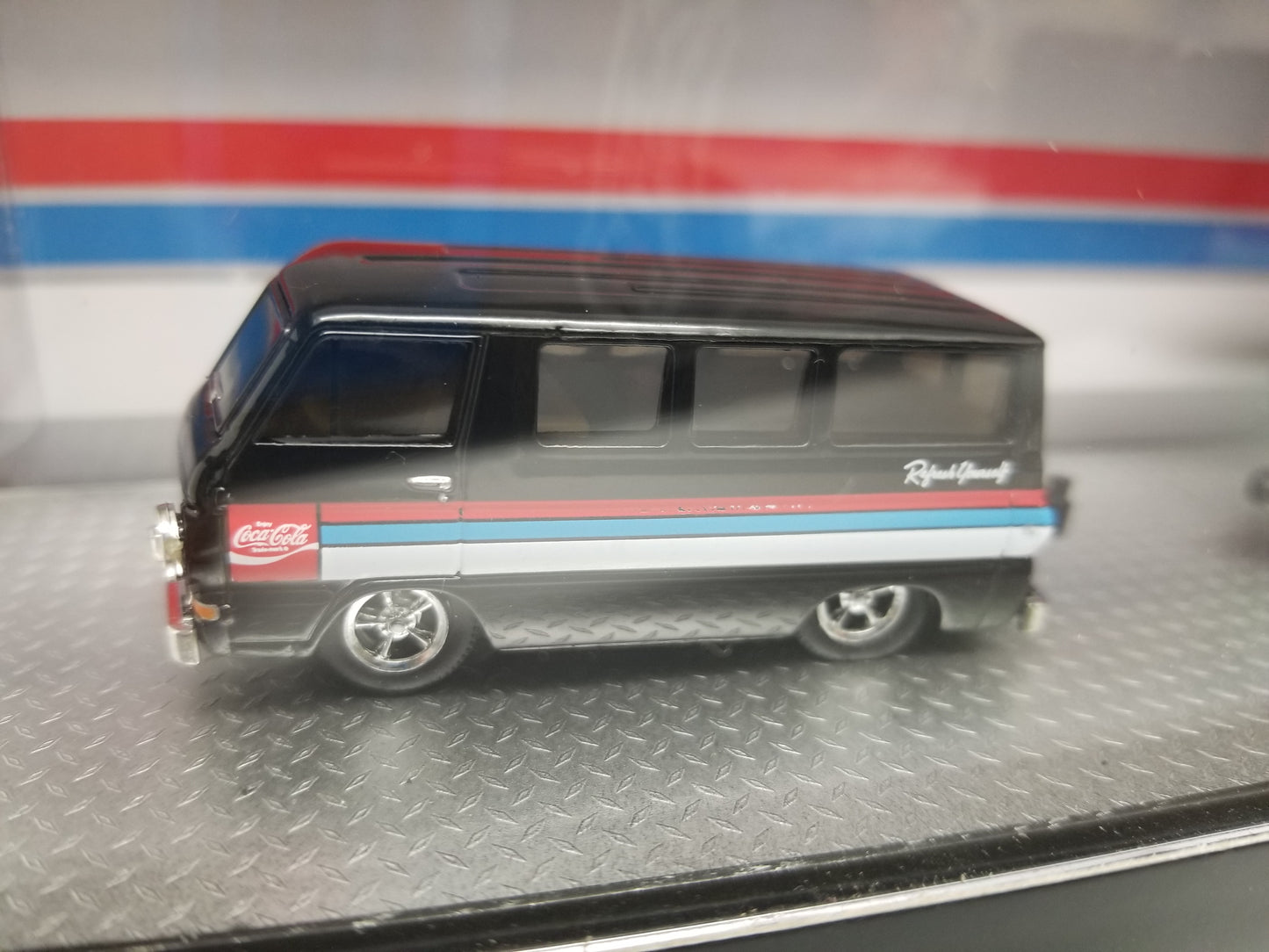 M2 1964 Dodge A100 Vision Van & 1966 Dodge Charger HEMI - Coca-Cola / Coke