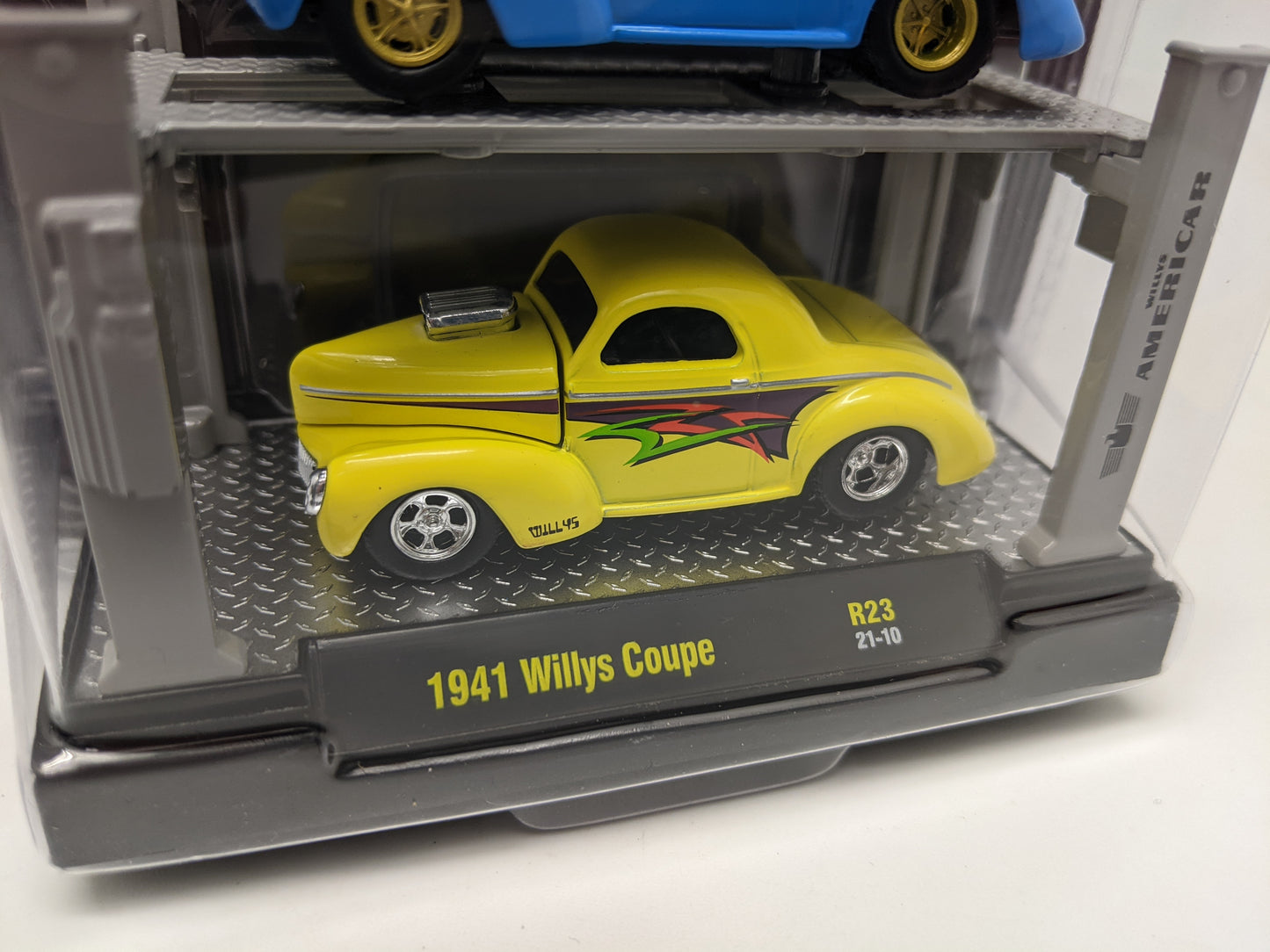 M2 1941 Willys Coupe - Americar Auto Lift