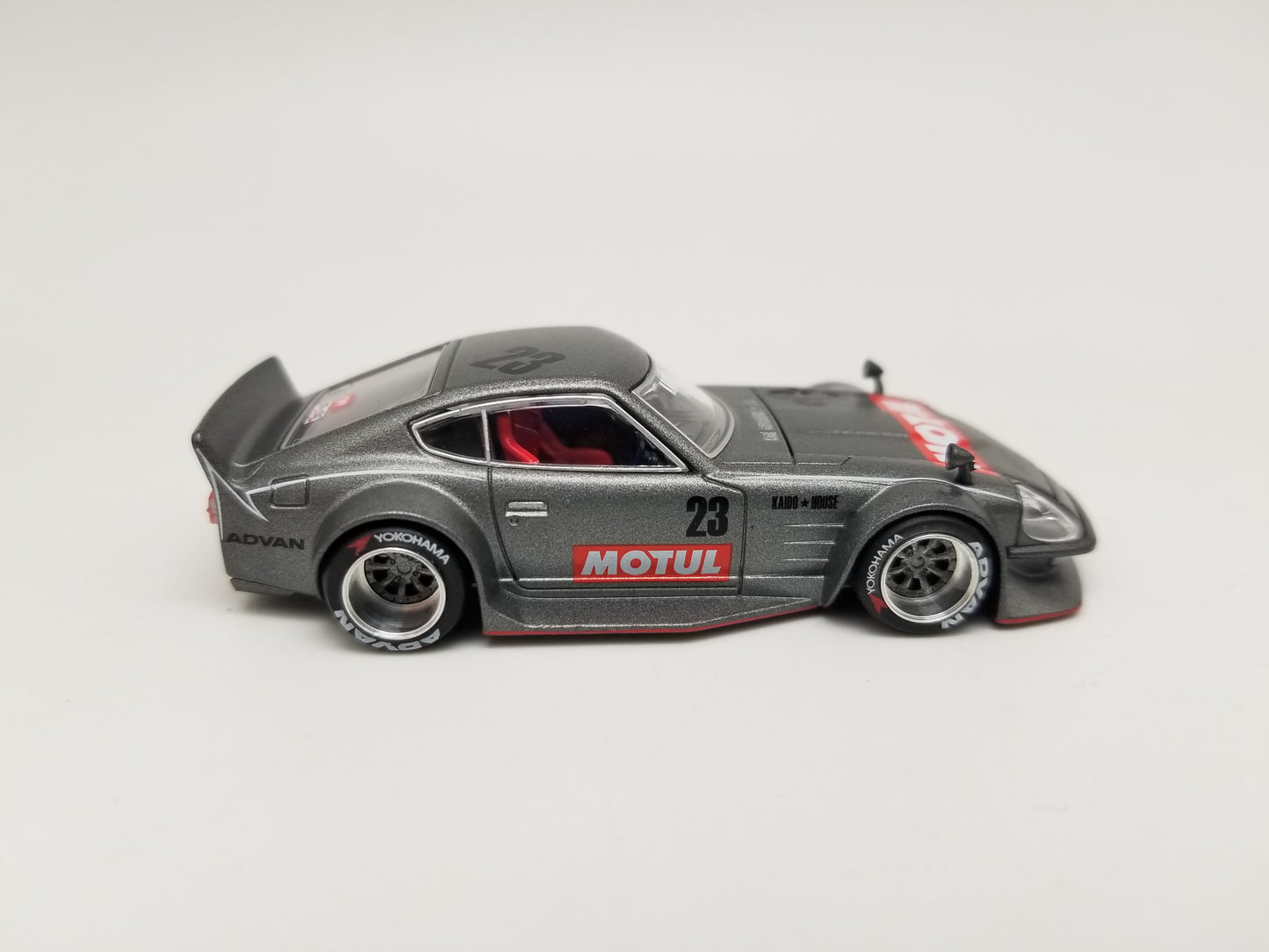 Kaido House 035 MiniGT- Datsun Fairlady Z - MOTUL Matte Grey