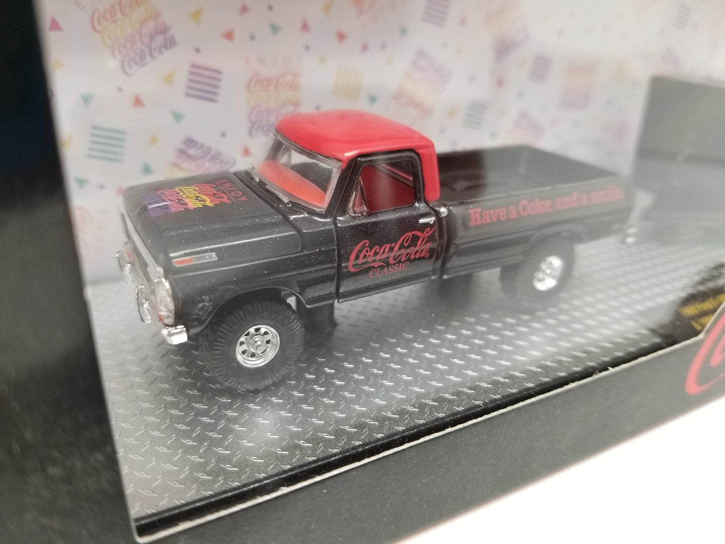 M2 1969 F-100 Ranger 4x4 & 1990 Ford Mustang GT - Coca~Cola