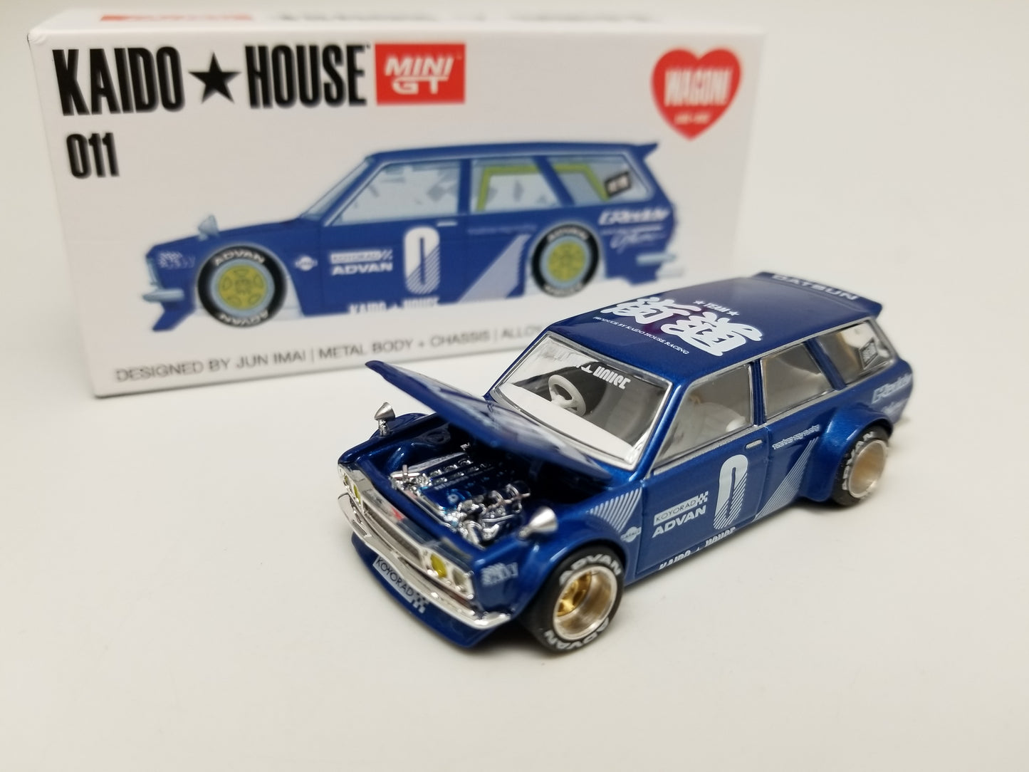 Kaido House 011 MiniGT - Datsun 510 Wagon - BLUE