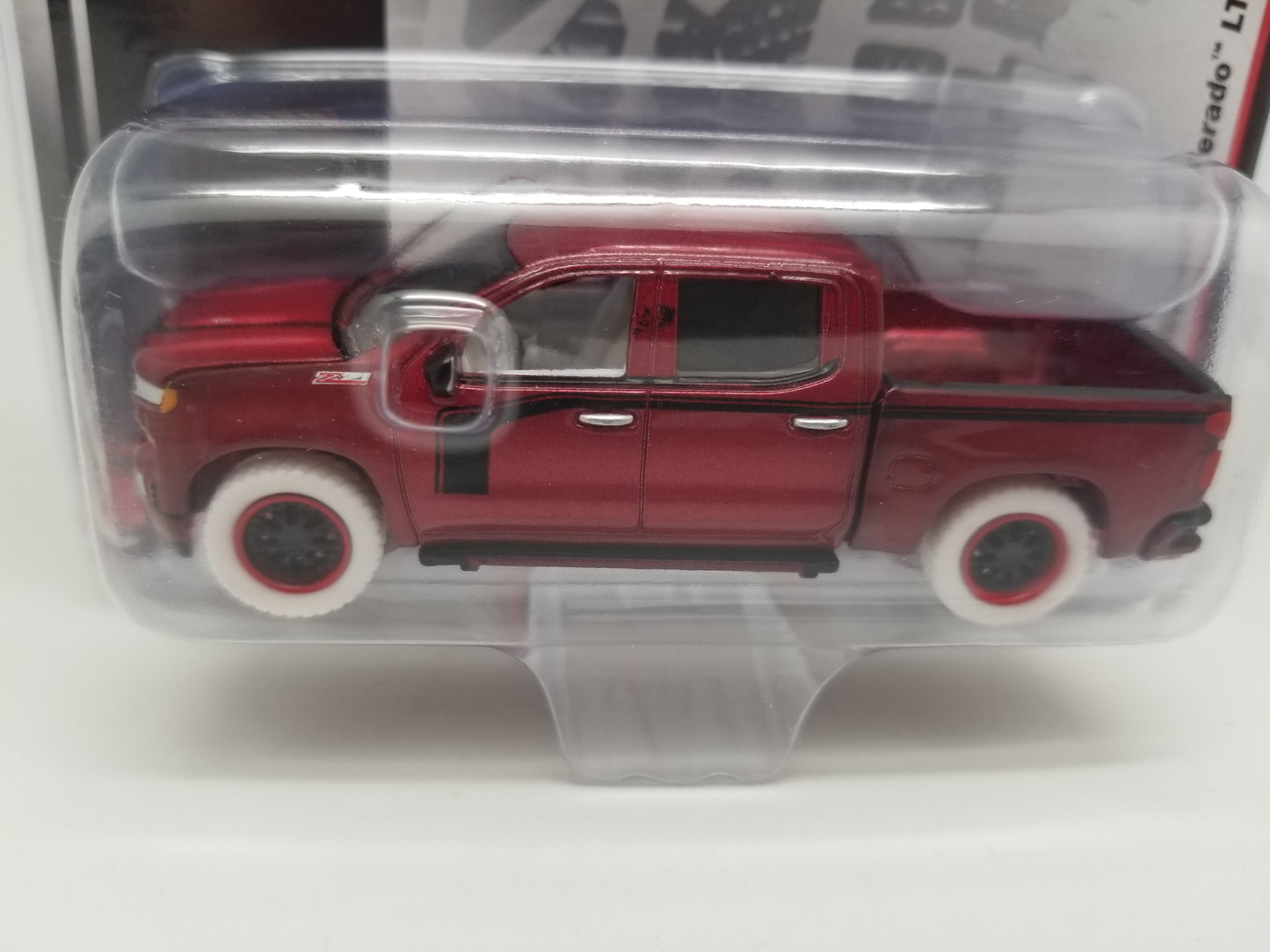 AW CHASE 2019 Chevrolet Silverado LTZ Z71 - OK Toys