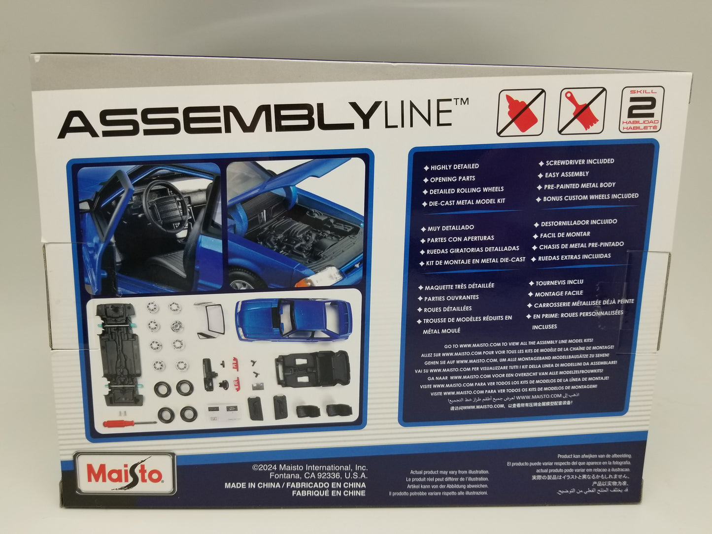 Maisto 1:24 Scale - 1993 Ford Mustang SVT COBRA - BLUE - Assembly Line KIT