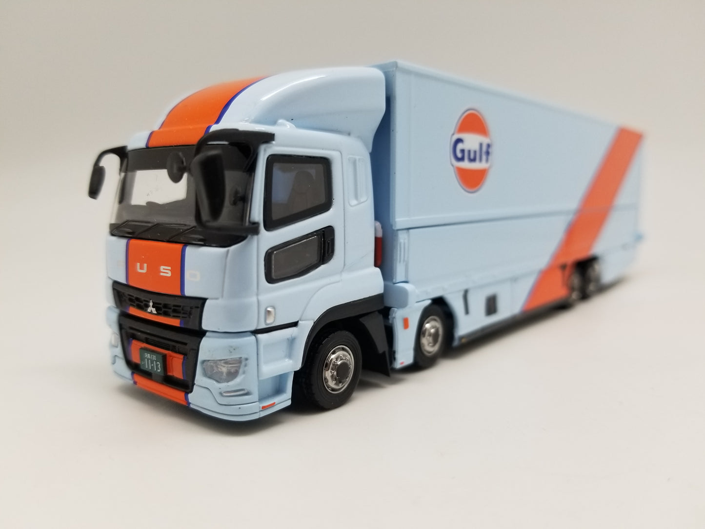 Tarmac Works - Mitsubishi Fuso Super Great - Gulf Racing 1:64 Scale