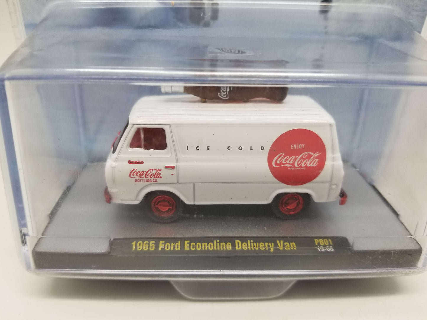 M2 CHASE - 1965 Ford Econoline Delivery Van - Coca-Cola