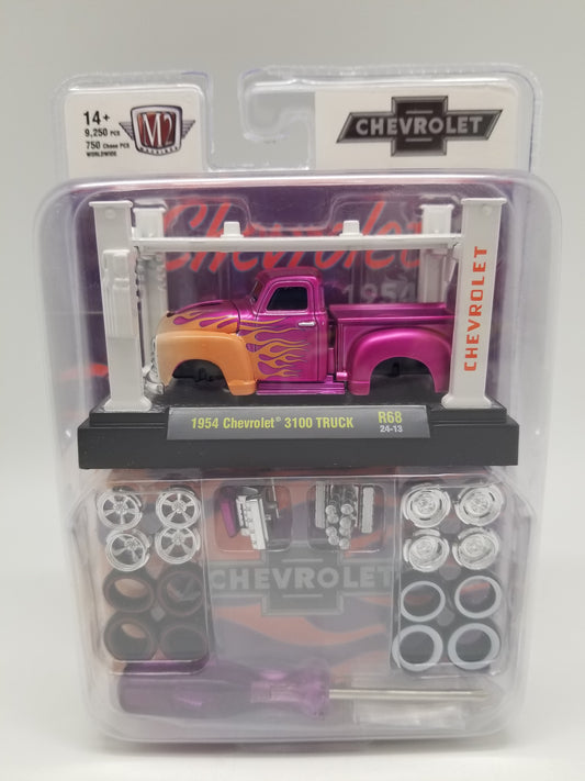 M2 1954 Chevrolet 3100 Truck - Model Kit