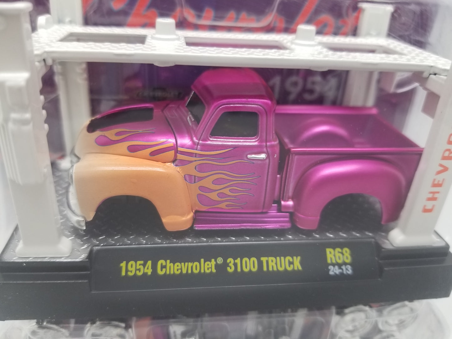 M2 1954 Chevrolet 3100 Truck - Model Kit