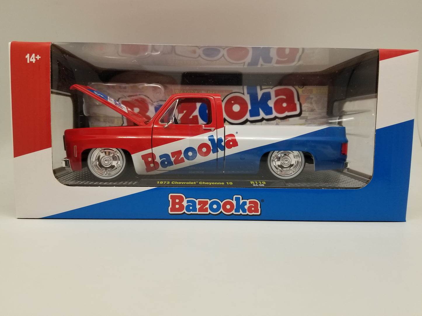 M2 1:24 Scale - 1973 Chevrolet Cheyenne 10 - Bazooka