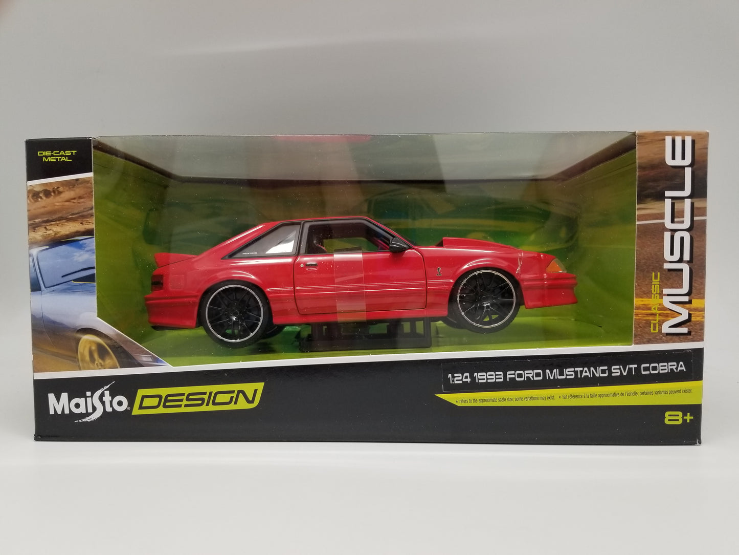 Maisto DESIGN 1:24 Scale - 1993 Ford Mustang SVT COBRA - RED