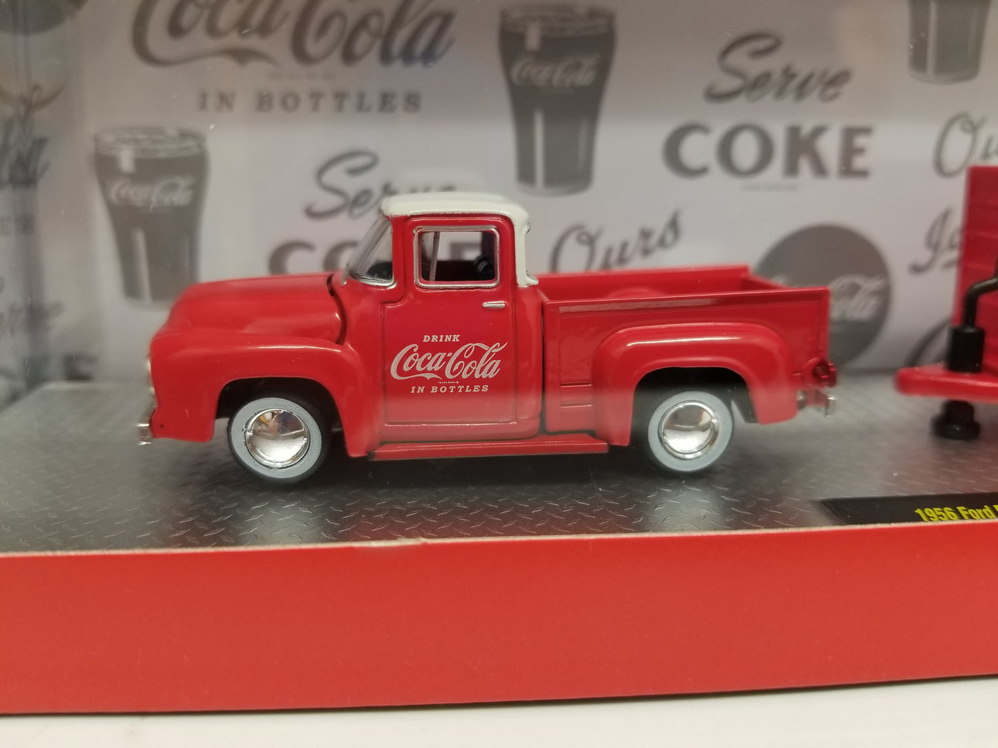 M2 1956 Ford F-100 Truck & 1932 Ford Roadster - Coca-Cola Auto Hauler