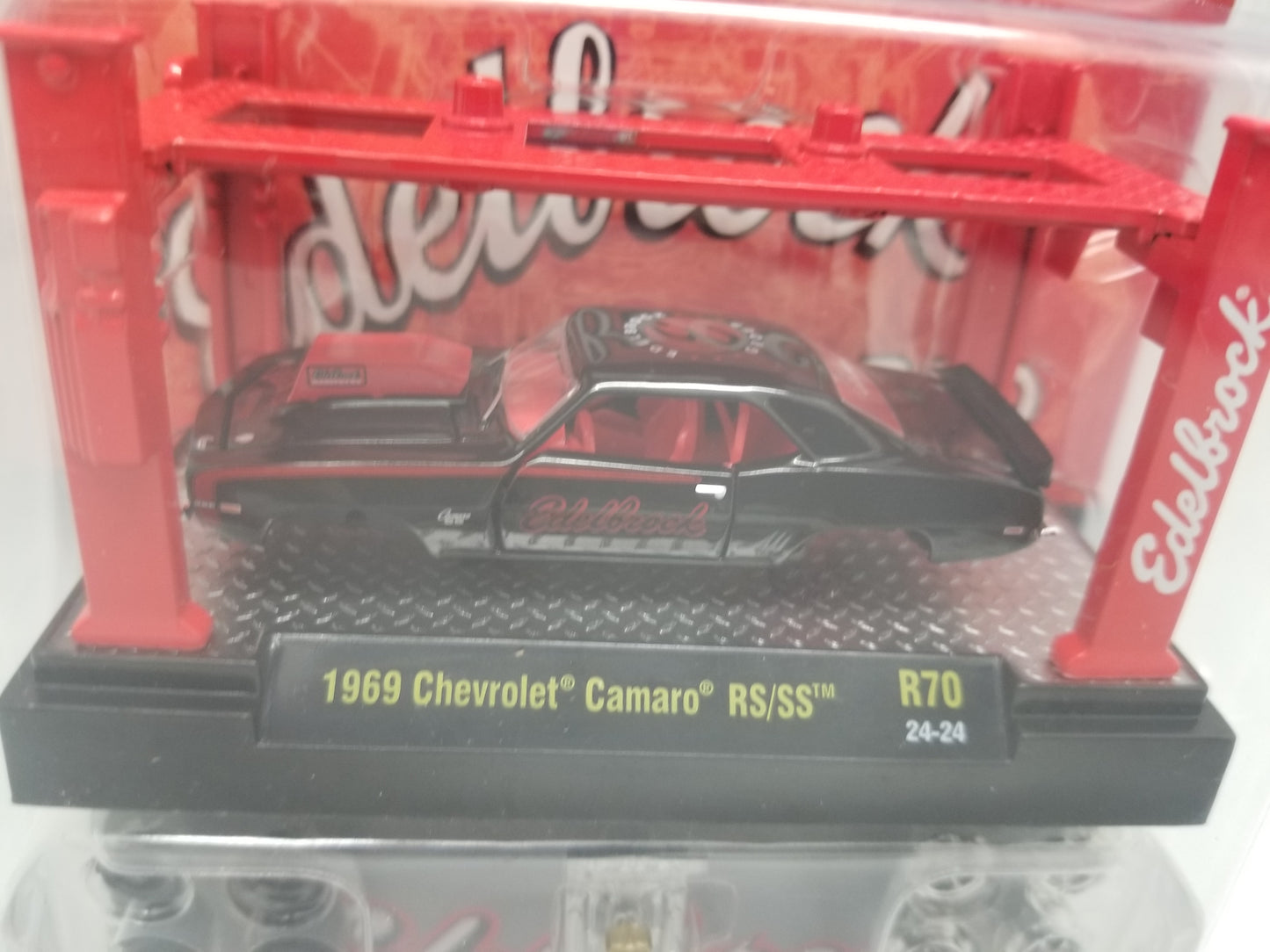 M2 1969 Chevrolet Camaro RS/SS - Model Kit