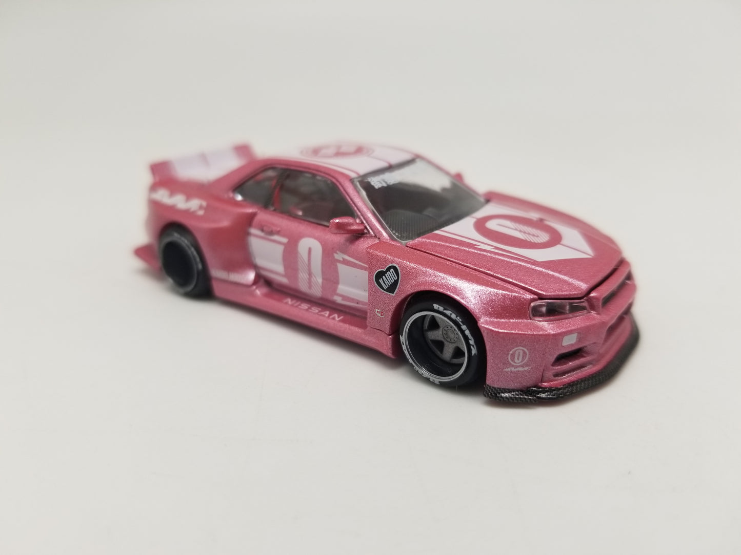 Kaido House 128 Nissan Skyline GT-R (R34) - PINK