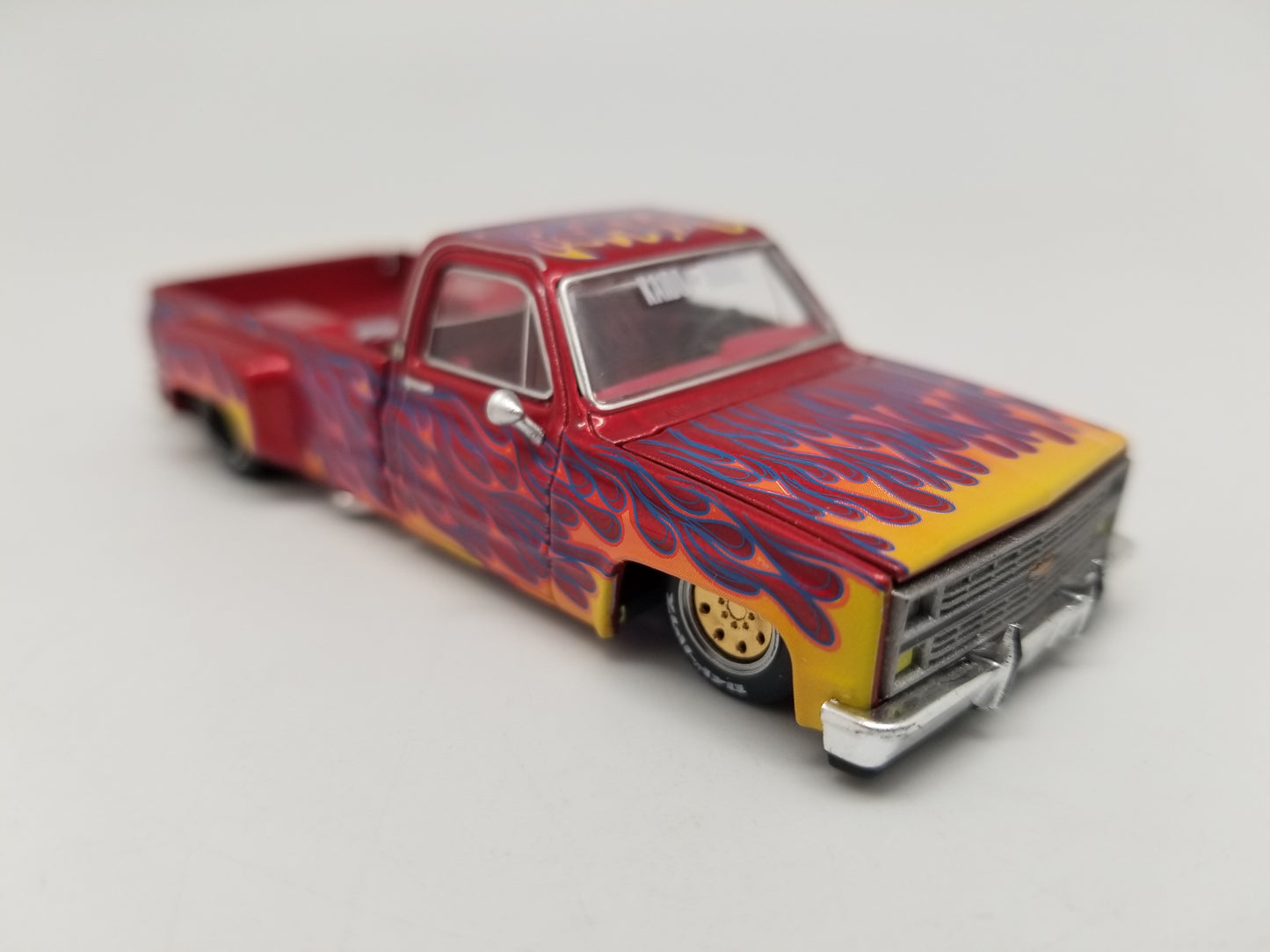 Kaido House 127 Chevrolet Silverado Dually Fire - RED